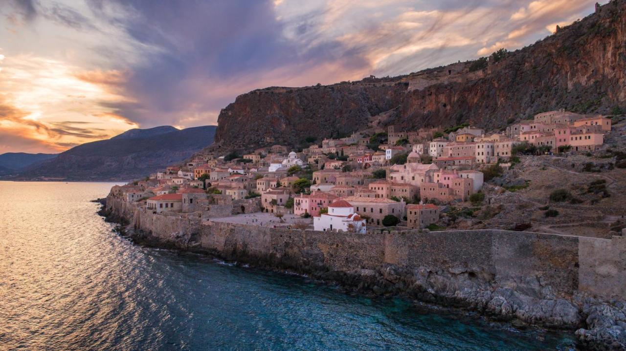 Kalnterimi Guesthouses Monemvasia Exterior photo